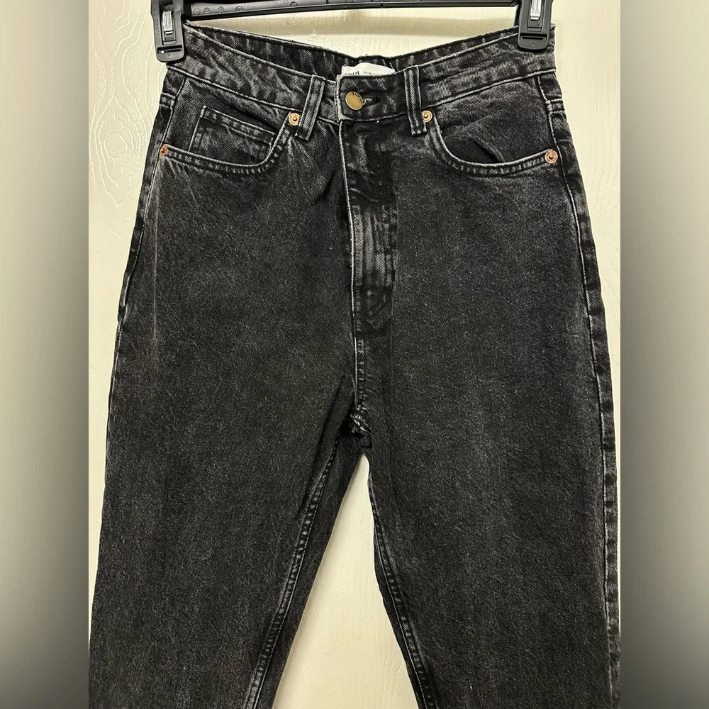 Zara Women’s Black Acid Wash Straight Leg Jeans - Picture 4 of 9
